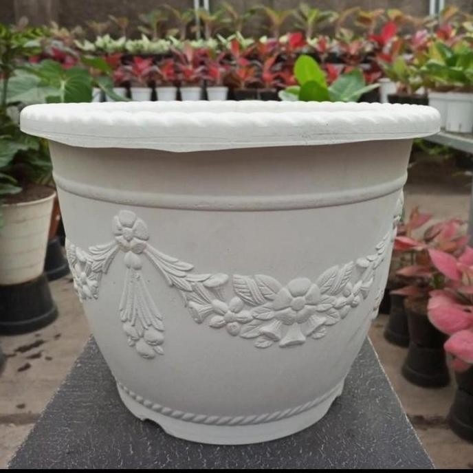 

Baru Pot Tanaman Shalom Glory 45 - Pot Plastik Coklat & Putih Ukuran Sedang