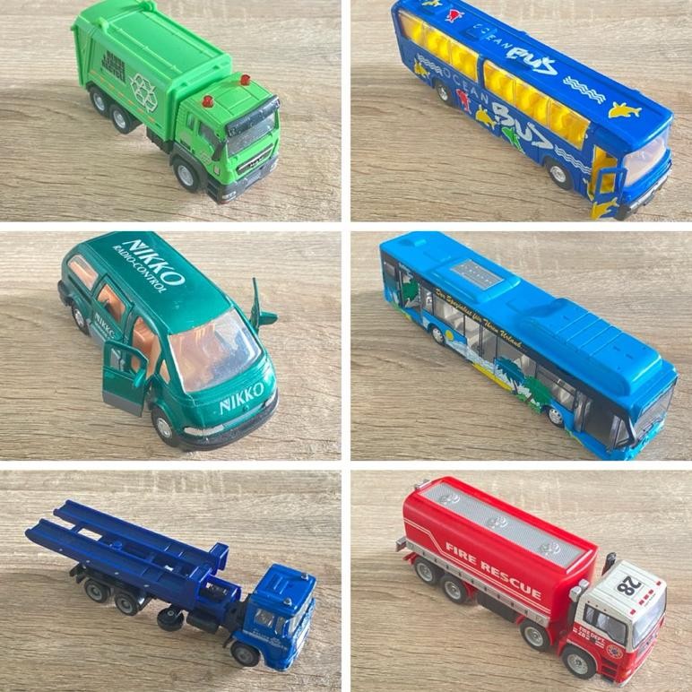 Ukd-23 [ Preloved ] Mainan Anak Bus Mobil Minibus Cars Diecast Maisto Volkswagen