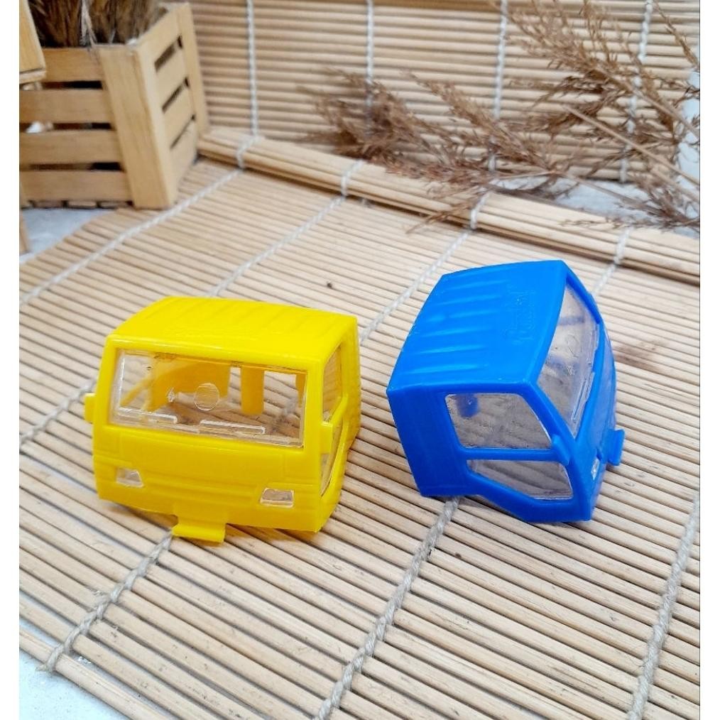 Pk32 Kabin Truk Miniatur Plastik