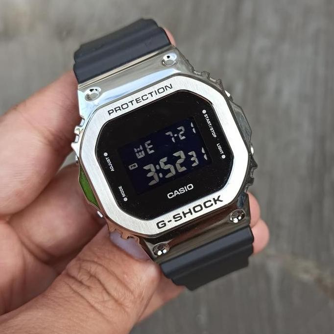 Baru Casio G-shock Gshock GM-5600-1DR GM5600 Original