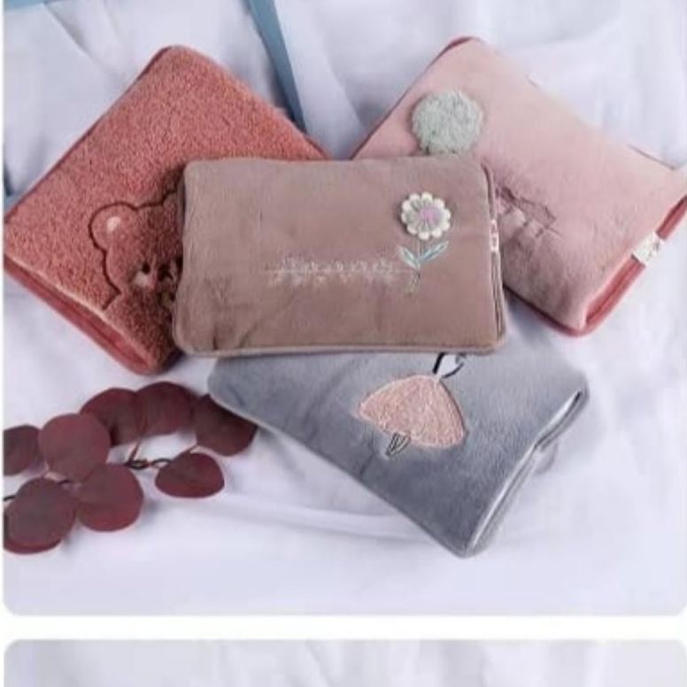 Bantal Air Panas Electrik Bulu Tebal Lembut / Kompres Air Listrik