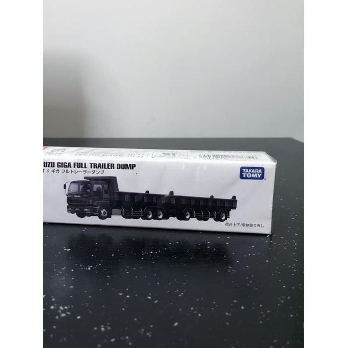 Tomica Reguler Long 127 Isuzu Giga Full Trailer Dump