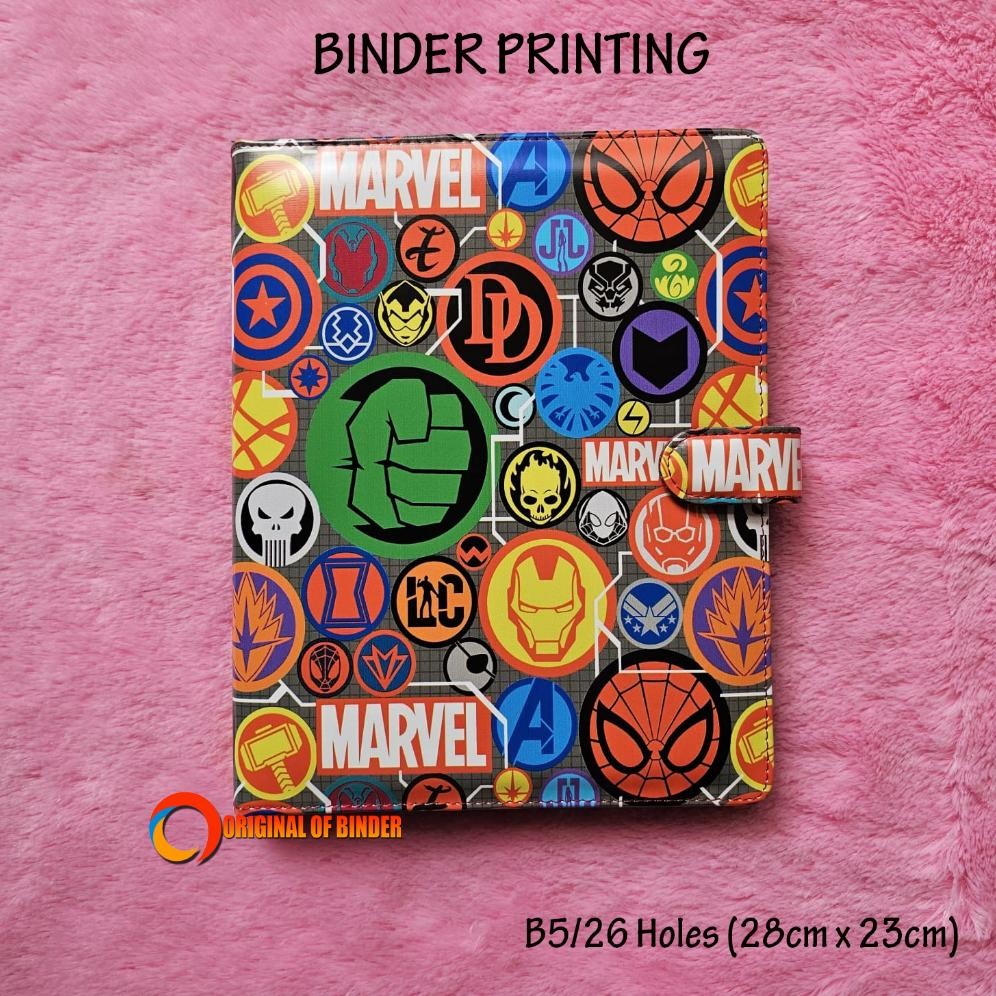 

Siap Kirim Binder Motif Avenger Printing Ukuran A5 20 Ring dan B5 26 Ring