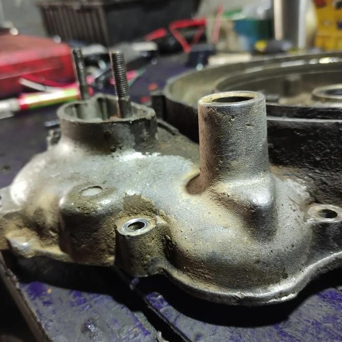 rengkes kanan mesin vespa excel original