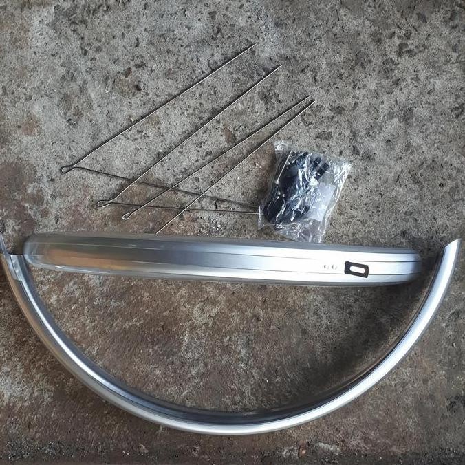 Fender Chromoplastic Silver Spakbor Sepeda 26 Federal Commuter Touring