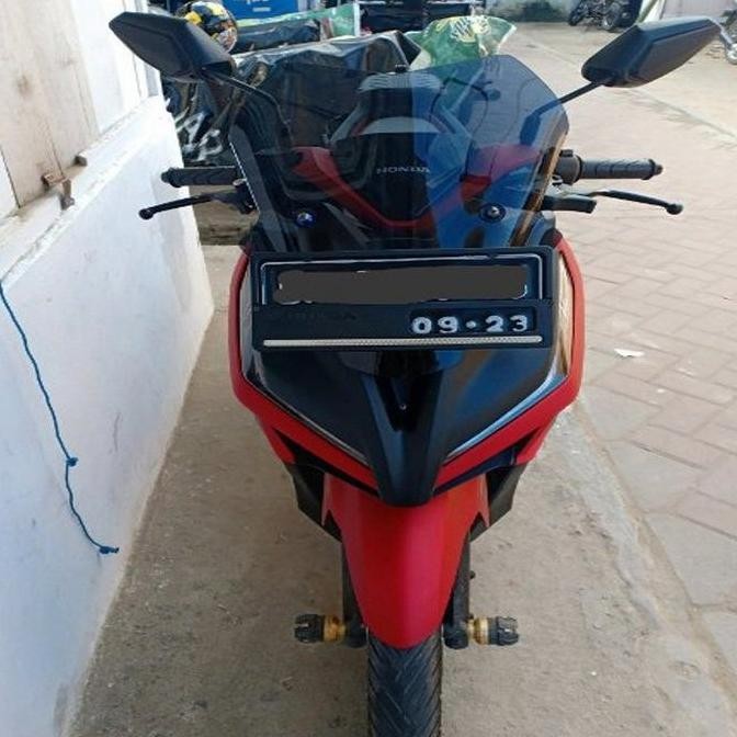 tameng kedok Vario 125/150 LED 2018 2019 2020 visor kaca model vector