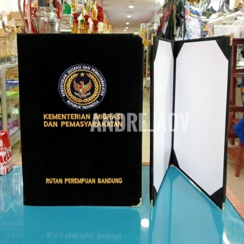 

map costum logo bordir bahan beludru Nugi