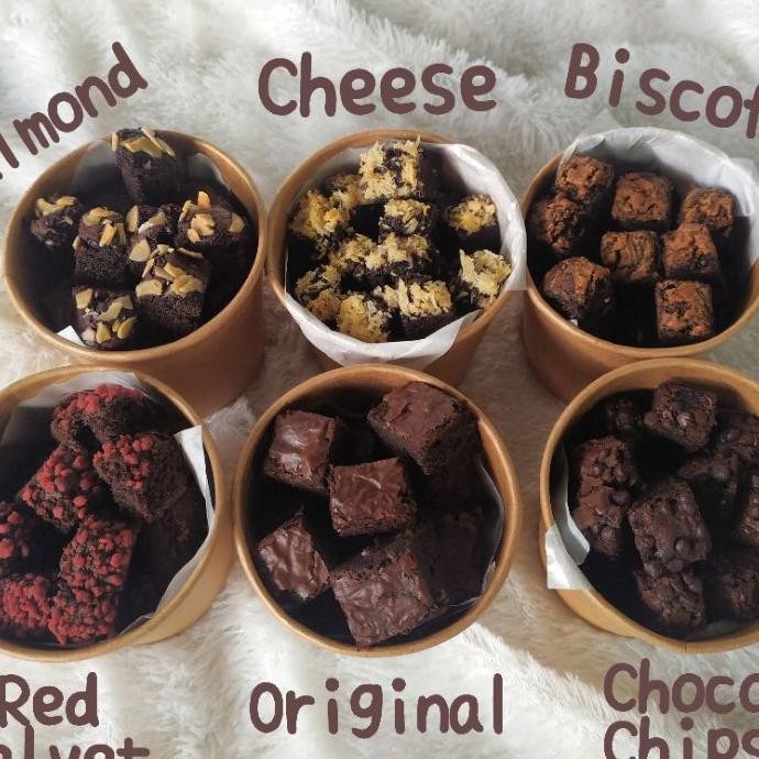 

Mini Brownies Bites Dark Chocolate Fudgy Dubai Pistachio Chocolate Kunafa Kunafe Hampers Gift Lebaran Natal Eid Mub Shiny Crust Panggang Bakar Coklat