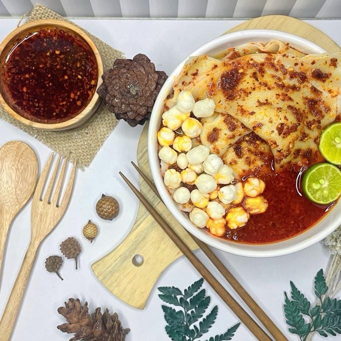 

Wonton Chili Oil Pangsit Rebus Kuah Chili Oil Pangsit Ayam Isi 5 Chinese Chili Oil Halal