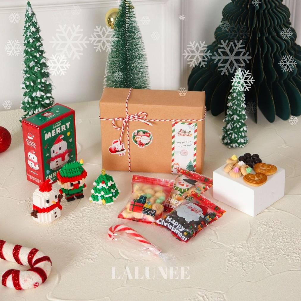 

Mini Hampers Natal Lucu isi Bricks, Cookies, Permen - Kado Natal Anak - Souvenir Sekolah Minggu aSt