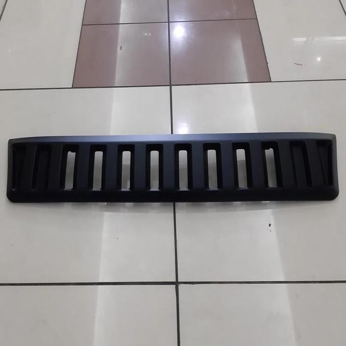 Promo Grill depan mobil toyota RUSH 2015-2017 Hitam COD
