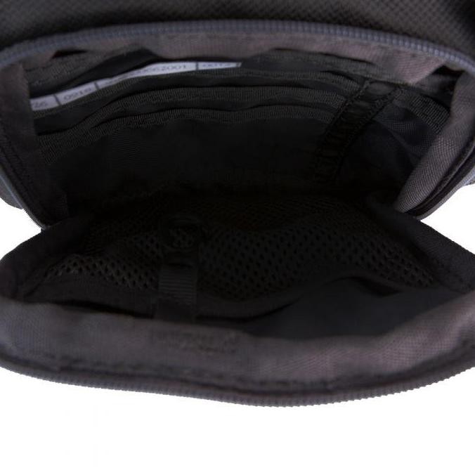 Tas Selempang Paspor Eiger 6257 Black Passport Pouch 01