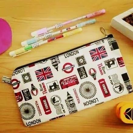 

Tempat Pensil London Pouch England London Inggris