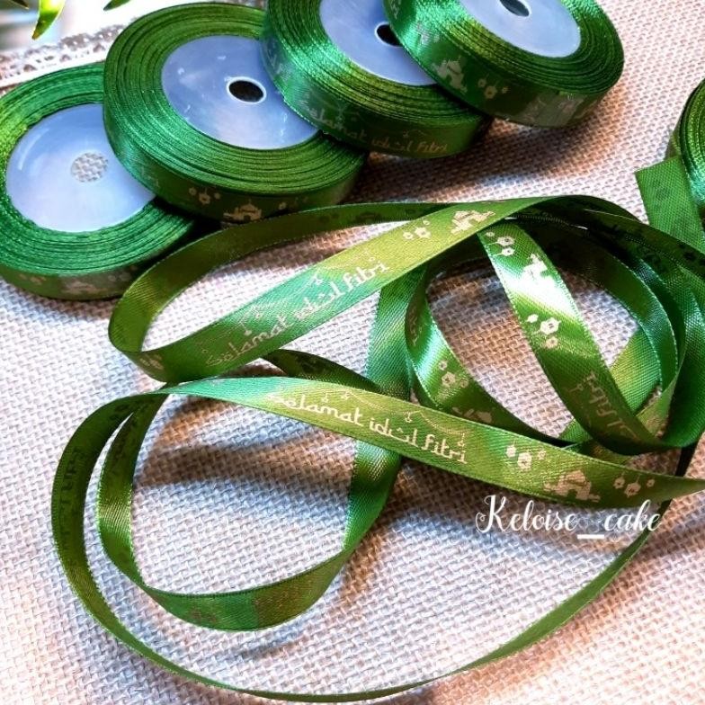 

PITA SATIN IDUL FITRI WARNA HIJAU LUMUT UKURAN 1 CM - PANJANG 18 METER aSt