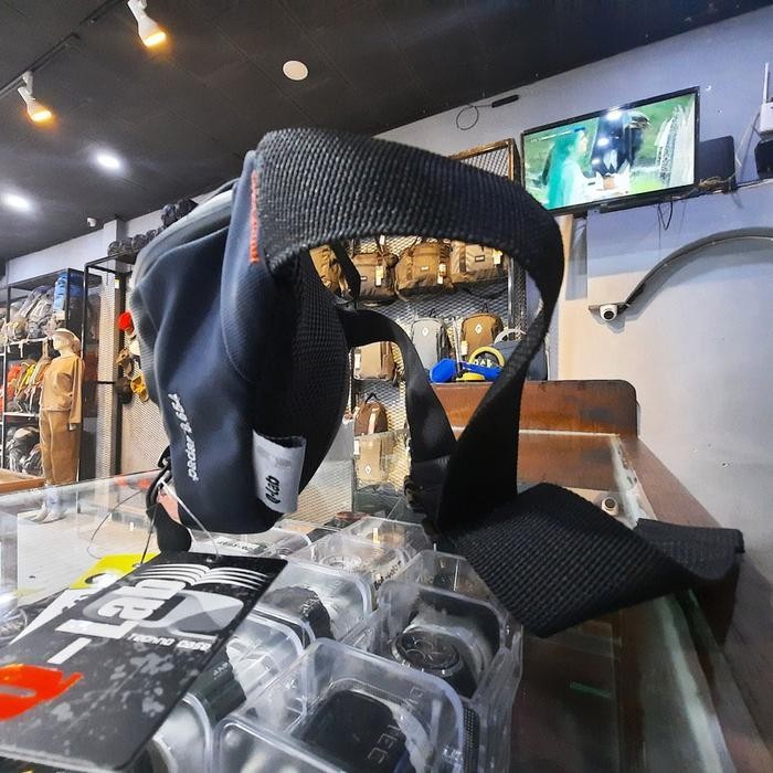 Ut Waist Bag Tas Pinggang Q-Lab 020317