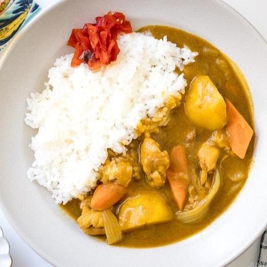 

Promo S&B Golden Curry Mix 92G - Bumbu Kari Jepang Pedas Medium Mild Authentic