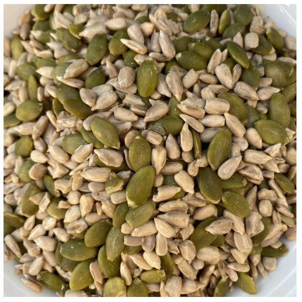 

Ccf Roasted Mix Sunflower Pumpkin Seeds ( Cemilan Panggang ) - 250 Gr