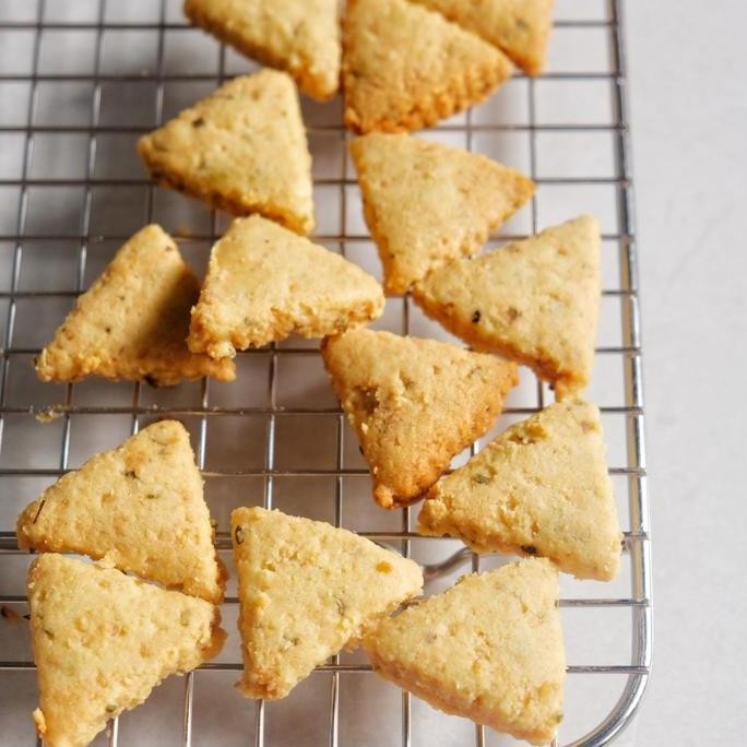 

Parmesan Oregano Olive Oil Cheese Cookies Dear Mrs. Duck - Kue Kering Stok Terbatas