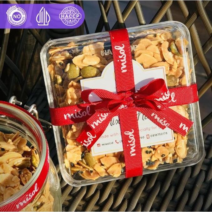 

MISOL Crispy Mixed Nuts Toples - Kue Premium Kacang Campur Renyah Stok Terbatas