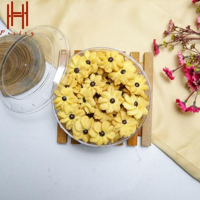 

Kue Biji Ketapang Plastik 250 Gram Kue Kering Favorit Stok Terbatas