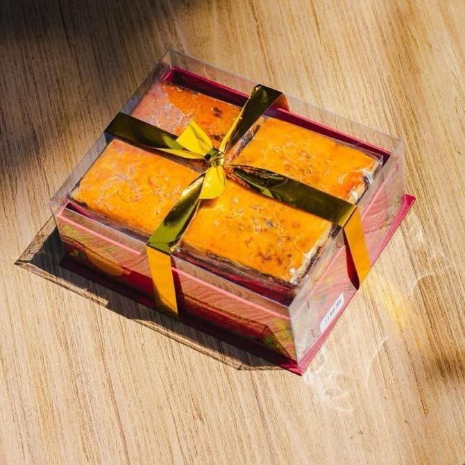 

Sultana Cookies Box Merah - Kukis Premium Isi Kismis Kacang Stok Terbatas