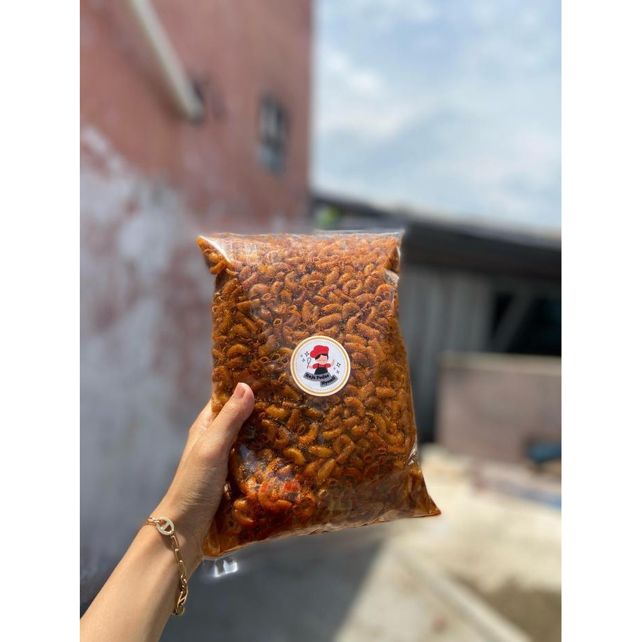 

CCF Makroni Cikruh Daun Jeruk 500gr - Rasa Pedas Gurih - Snack, Keripik, Food Cemilan Makanan