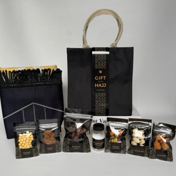 

Paket Quba Premium Sajadah | Souvenir Hampers Gift Oleh Oleh Haji Umroh