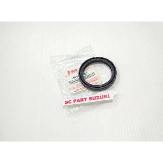 oil sil seal as roda belakang dalam suzuki vitara escudo sidekick.