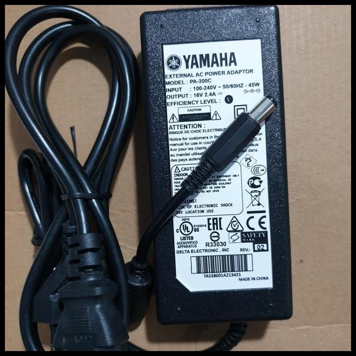 Adaptor Keyboard Yamaha PA-300C PSR S910 PSR S950 PSR S970 PSR2000 New
