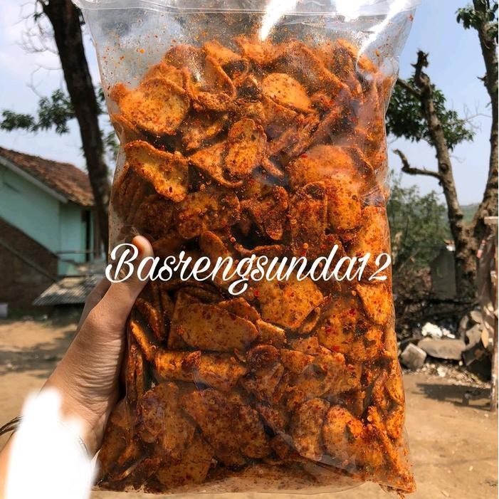

FF Basreng Bulat Pedas Daun Jeruk 500g - Beli Lokal Cemilan Instan Food