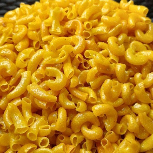 

FF MAKARONI CIKRUH 1 KG LEZAT & GURIH Food Snack Cemilan Crispy Kering Camilan Snack Cemilan Jajanan Keripik Makanan