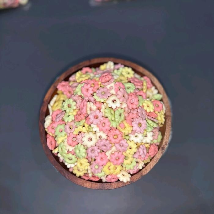 

FF Pilus bunga sakura Trio gurih asin manis crunchy snack Makanan Cemilan Chips Camilan Food Crispy