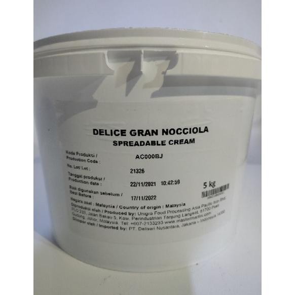 

GRAN HAZELNUT SPREAD MASTER MARTINI / SELAI HAZELNUT CHOCOLATE 250 Gr/DELICE GRAN NOCCIOLA SELAI HAZELNUT