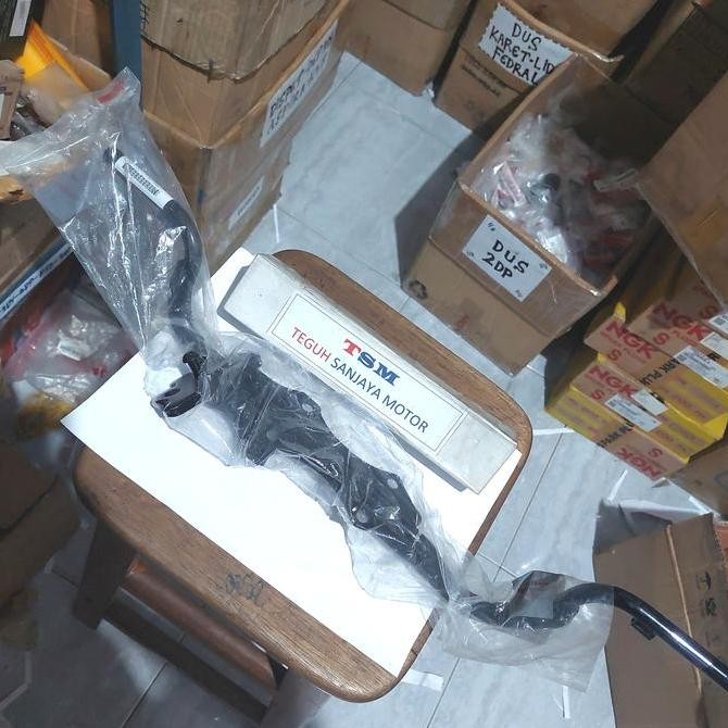 Besi Pijakan Kaki Depan 50610-Ktl-740 Revo Old / Supra Fit New Honda Forsale