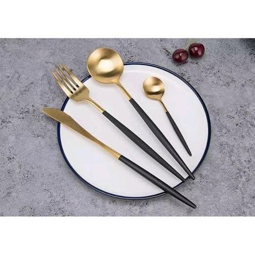 1Set Sendok Garpu Alat Makan Mewah Warna Rose Gold - Emas