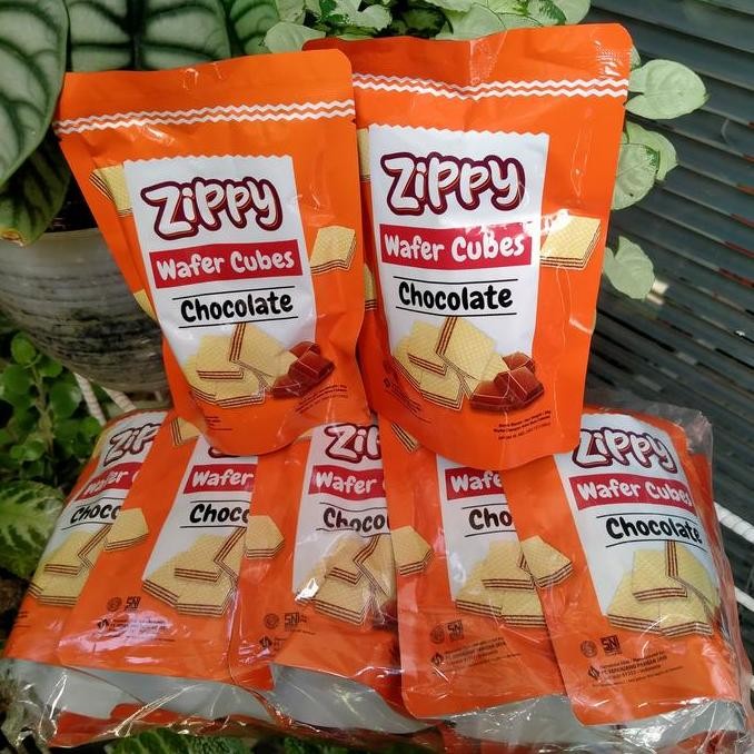 

Kue Kering Snack Pouch Duo Soes Mini Roll Klepon Zippy Wafer 30gr Isi 10pcs - Cookies, Makanan, Cemilan