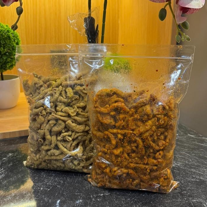 

Paket Beli 1 Gratis 1 Pedas 500Gram + Original 500Gram Kripik Usus Crispy Pedas Daun Jeruk / Keripik Usus Crispi Bos Kriuk