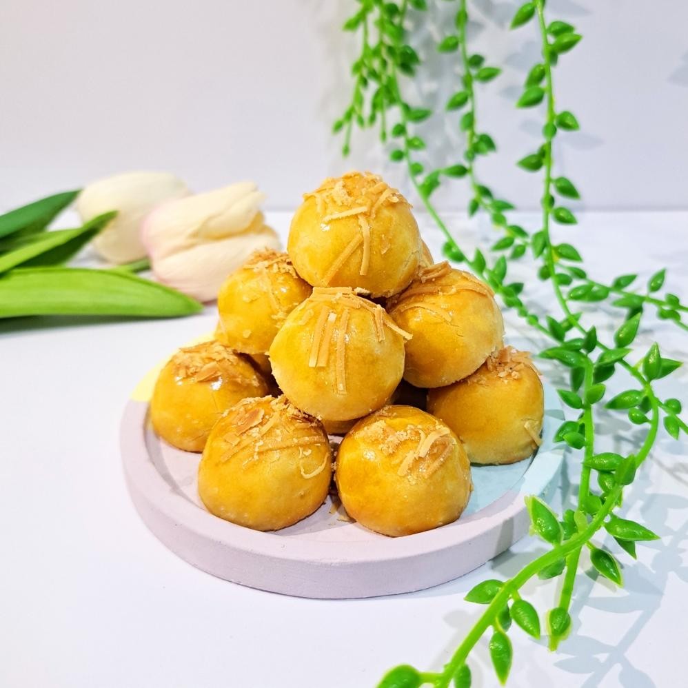 

Eelic Kue Nastar Spesial Keju Beli 1 Toples Gratis 1 Kemasan Pouch Kue Semprit / Sagu Biba Snacks Oz67