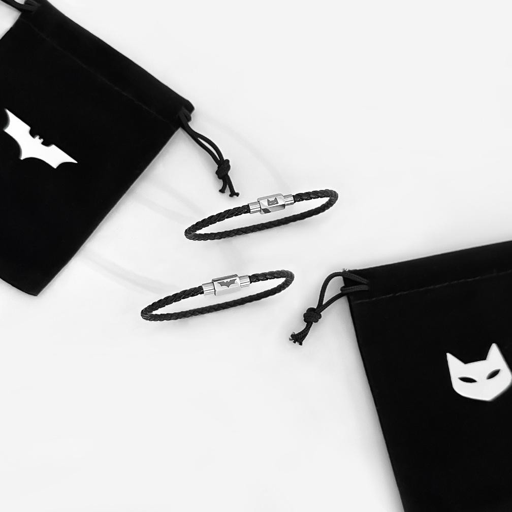 Merge Gelang Kulit Batman & Catwoman Edisi Terbatas DiM