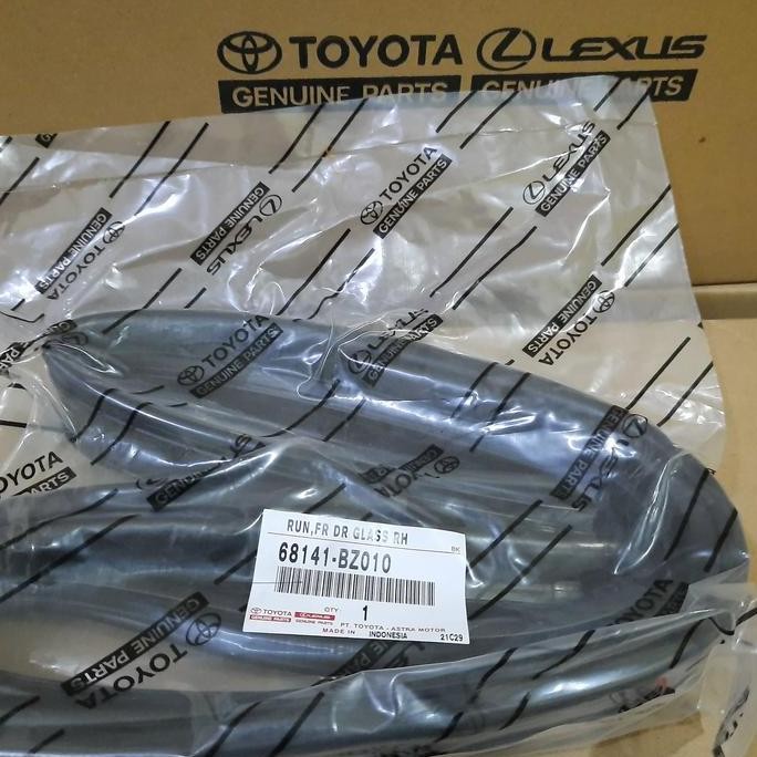 karet kaca pintu depan kanan xenia avanza 2007 2008 2009 2010 2011