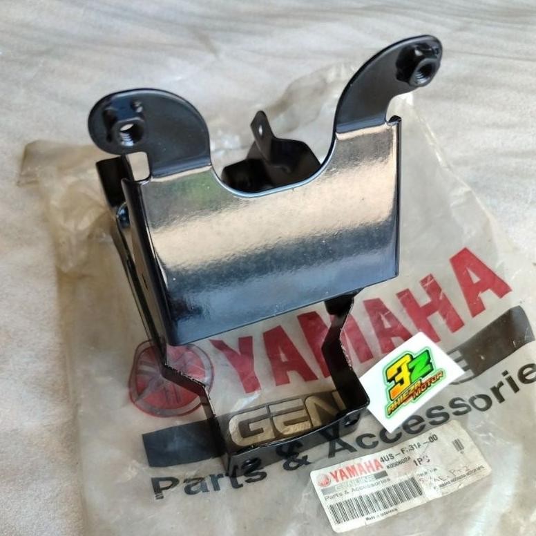Dudukan Bracket Breket Stay Dada Dasi Panel Tameng Depan F1ZR FIZR 4US Orinal YGP NOS / 4US-F331A-00