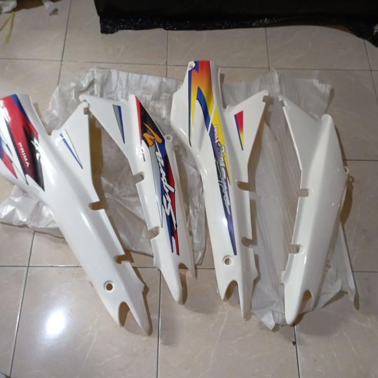 Cover Body Belakang Supra X Supra Fit Putih Ori Jialing