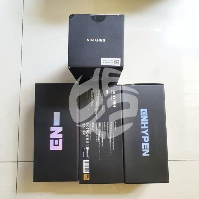 restock  [READY] Enhypen Lightstick Official Original Versi 1 / Versi 2 New Full Set Sealed Weverse 