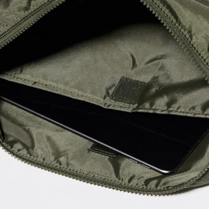 baru Tas Bahu Multi Saku Fungsional Shoulder Bag Unisex UNIQLO ORIGINAL Jastip