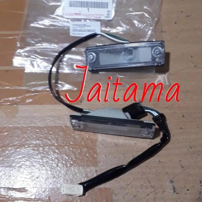 Lampu plat nomor innova 2004-2015 1set #jaitama