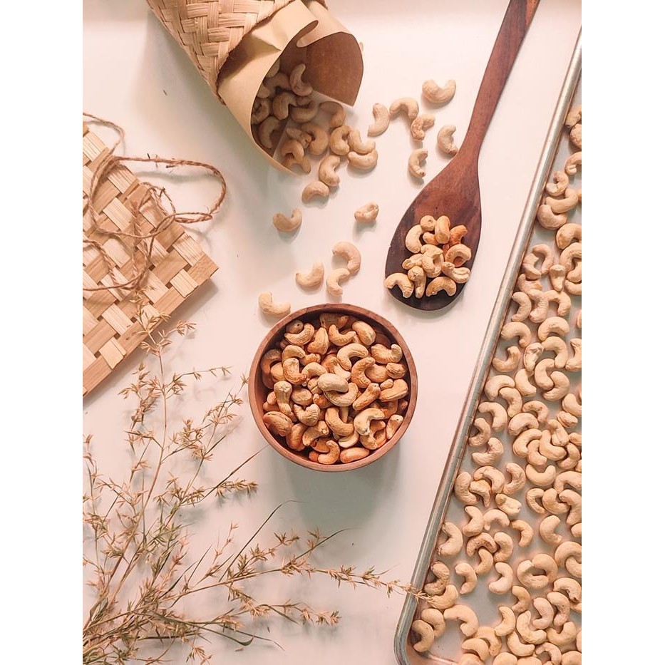 

Cri Roasted Almond - Kacang Almond Panggang Kupas 100 Gr Siap Makan Snack Food Cemilan