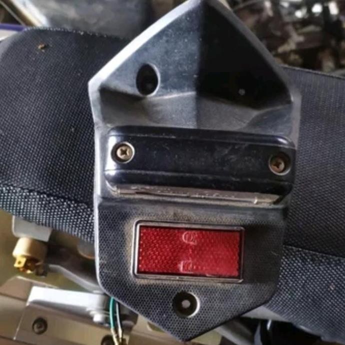 ready tutup spakbor belakng mata kucing honda vario 125 old original
