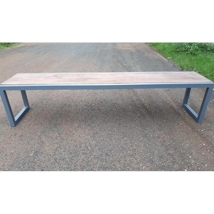 Kursi panjang, kursi besi, kursi cefe