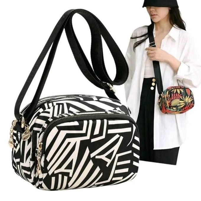 Tas Selempang wanita chibao motif terbaru  CB00516