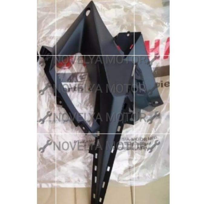 Cover Fairing Sayap Dalam R 15 R15 V3 Vva Satuan Kiri / Kanan Terbatas